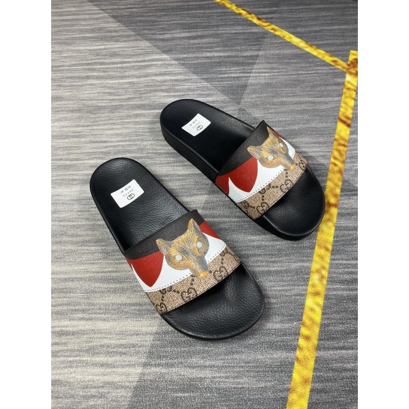 G*u*i slippers